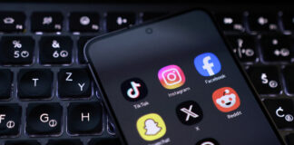 Grecia pregătește interzicerea rețelelor sociale pentru copii sub 15 ani: Părinții caută soluții împotriva dependenței digitale