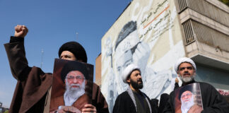 Trump respinge ideea unui acord pentru a încheia războiul cu Iranul și sugerează eliminarea tuturor potențialilor lideri ai regimului.