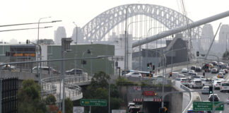 Criză de combustibil în Australia înainte de Paște: autoritățile îndeamnă populația să nu renunțe la călătorii