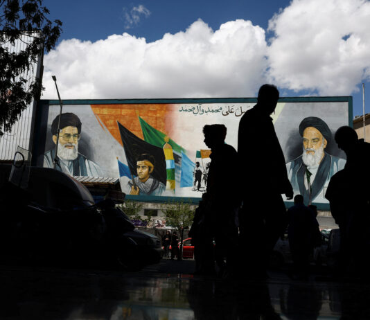 Donald Trump avertizează asupra unei escaladări majore a războiului dacă procesul de pace cu Iran eșuează