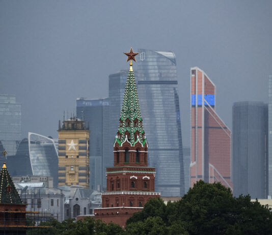 Kremlinul recunoaște nemulțumirile: avertisment că rușii „presați” ar putea exploda