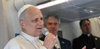 Papa Leo îl comemorează pe Papa Francisc, la un an de la moarte: „Un mare dar pentru Biserică și lume”