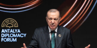 Erdogan își exprimă sprijinul față de Trump după atacul armat de la Casa Albă