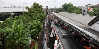 Cel puțin patru morți într-o coliziune feroviară la periferia capitalei indoneziene
