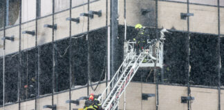 Incendiu devastator la un șantier de construcții din Moscova: cel puțin șapte morți