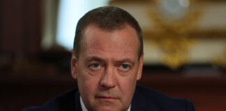 Medvedev pune la îndoială capacitatea SUA de a juca rolul de mediator în conflicte