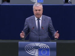 Dan Nica, atac dur în Parlamentul European: „Bolojan s-a legat cu lanțul de calorifer și refuză să plece” – (VIDEO)