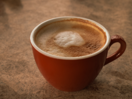 Câte căni de cafea este sănătos să bem în fiecare zi?