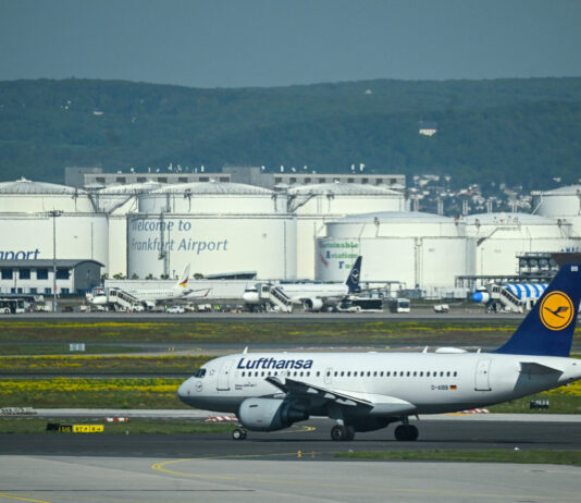 Lufthansa își menține planurile pentru 2026 în ciuda unui impact de 2 miliarde de dolari din combustibil