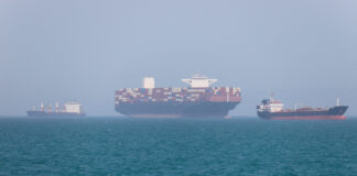 Iranul declară că urmărește un acord „echitabil” după ce Trump a suspendat misiunea navală de deschidere a strâmtorii