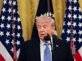 Trump amenință Iranul cu atacuri „foarte dure” și preluarea infrastructurii energetice