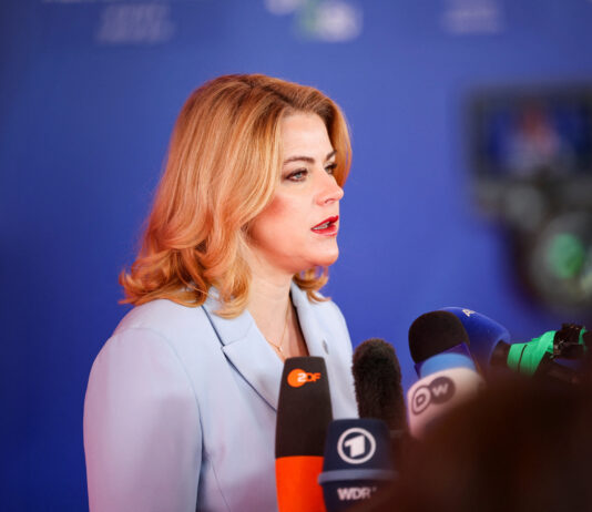 Prim-ministrul Letoniei demisionează în urma gestionării incidentelor cu drone din Ucraina
