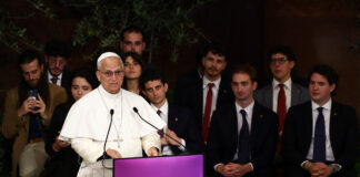 Papa Leo condamnă cheltuielile militare europene drept o „trădare” a diplomației
