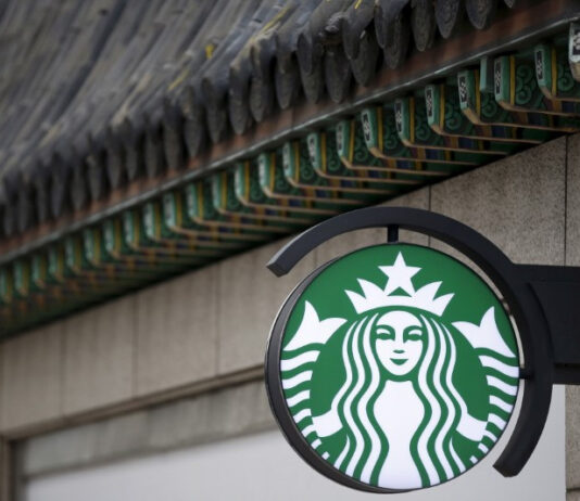 Șeful Starbucks Coreea, concediat după ce promoția „Tank Day” a stârnit indignare publică