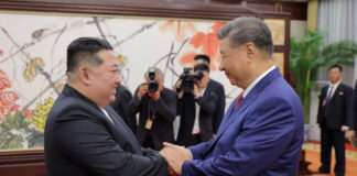 Xi Jinping promite sprijin neclintit pentru Kim Jong Un într-o vizită rară la Phenian