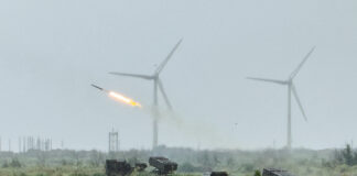 Taiwanul simulează distrugerea unei forțe de invazie chineze într-un exercițiu militar pe coastă