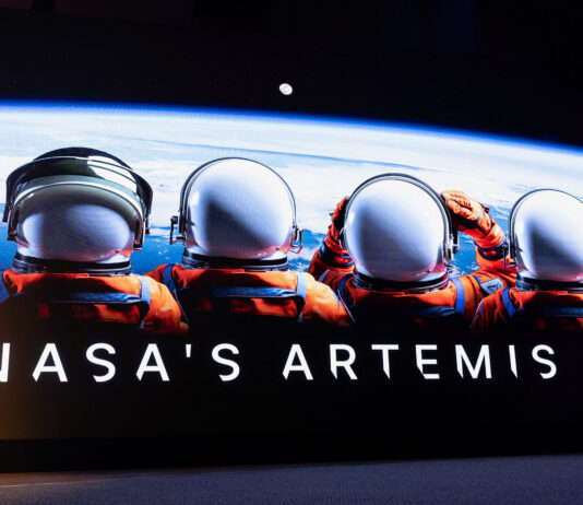 NASA selectează echipaj internațional pentru Artemis III, misiune-cheie cu SpaceX și Blue Origin