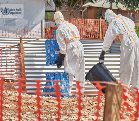 OMS anunță cel mai mare număr de cazuri de Ebola din prima lună al unui focar înregistrat vreodată în Congo