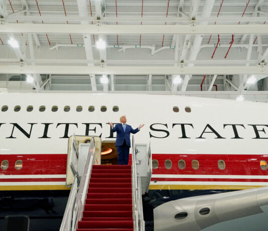 Trump va efectua primul zbor cu noul Air Force One la inaugurarea Muzeului Theodore Roosevelt